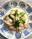 鶏もも肉とセロリのエスニック炒め