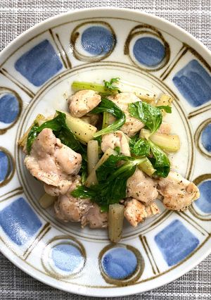鶏もも肉とセロリのエスニック炒め-レシピのメイン写真
