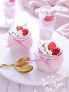 生クリーム不使用!苺ミルクプリン-レシピのメイン写真