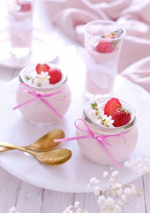生クリーム不使用！苺ミルクプリン-レシピのメイン写真