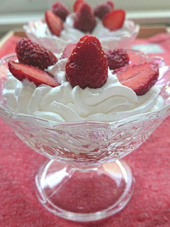 1分で簡単♪苺スペシャルでショートケーキ-レシピのメイン写真