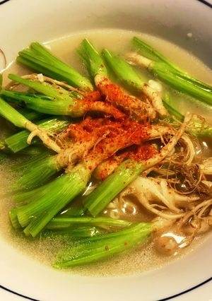 パクチーの根っこのせラーメン-レシピのメイン写真