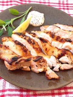 塩麹のみ!鶏もも肉のステーキ!-レシピのメイン写真