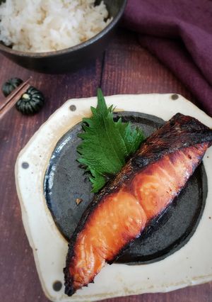 漬けて焼くだけ！塩鮭の味噌漬け焼き-レシピのメイン写真