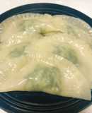 餃子の皮でほうれん草とクリチのラビオリ風