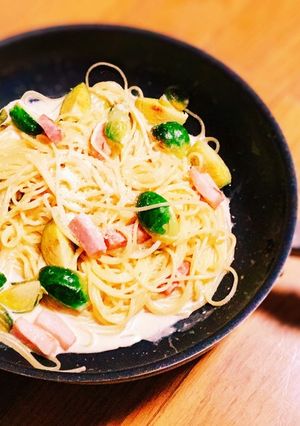 簡単芽キャベツとベーコンのクリームパスタ-レシピのメイン写真
