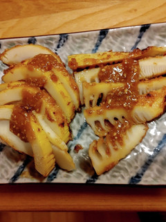 朝掘りのタケノコを田楽で-レシピのメイン写真