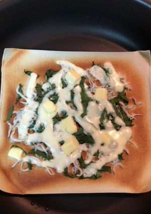 春巻きの皮でシラスと大葉のpizza-レシピのメイン写真