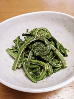 こごみのごま和え-レシピのメイン写真