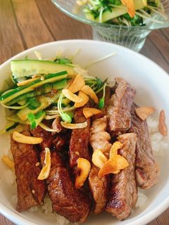 エバラ焼肉のたれで作るステーキ丼-レシピのメイン写真