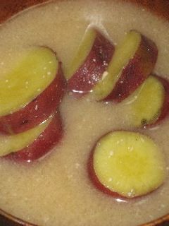 さつま芋の味噌煮・・・ってか、味噌汁-レシピのメイン写真