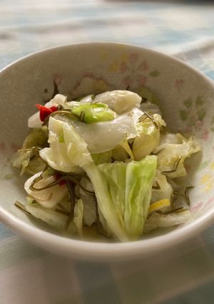 簡単！キャベツの漬け物（ニンニク風味）-レシピのメイン写真