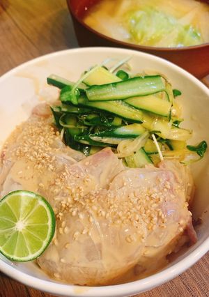 昆布〆真鯛の胡麻たれ丼-レシピのメイン写真