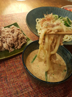 薬味たっぷり!冷やしゴマだれうどん。-レシピのメイン写真