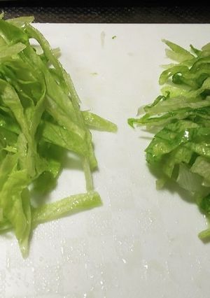 レタスの切り方〜シャキシャキ、しんなり〜-レシピのメイン写真