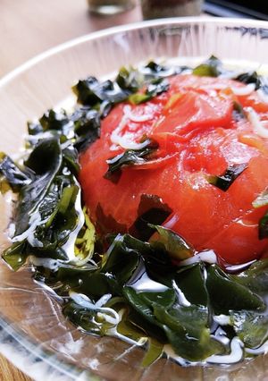 トマトとワカメの軽い煮込み-レシピのメイン写真