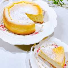 รูปของ 水切り不要！豆腐入り低糖質チーズケーキ♡