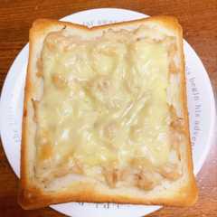 รูปของ 美味しい！ツナチーズトースト！