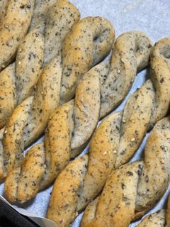 黒胡麻もちもちパン-レシピのメイン写真