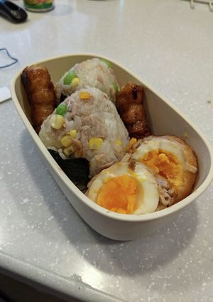 ツナ豆おにぎりと肉巻き二種-レシピのメイン写真