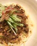 キノコたっぷり！胡麻香る！肉みそ麺