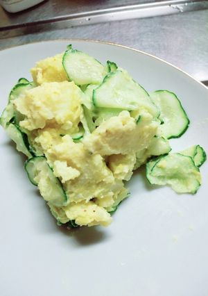 カレー風味ポテトサラダ-レシピのメイン写真