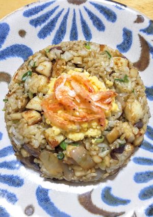 ごはんですよ！で黒チャーハン-レシピのメイン写真
