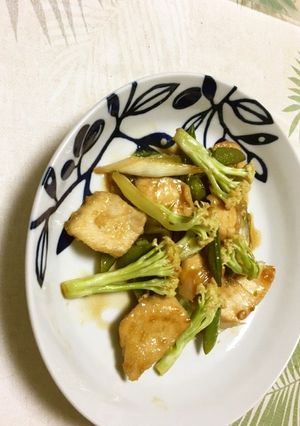 カリフローレとスナップエンドウ鶏肉の炒め-レシピのメイン写真