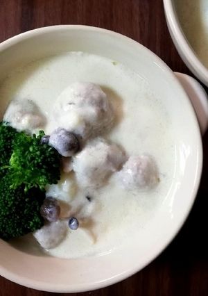 肉団子と濃厚チーズのシチュー仕立て*･-レシピのメイン写真