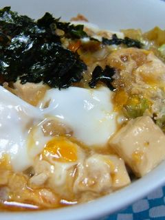 簡単!月末どんぶり☆天キャべ豆腐卵とじ丼-レシピのメイン写真