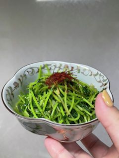 豆苗のガーリック炒め-レシピのメイン写真