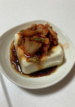 豆腐にキムチ乗せただけ-レシピのメイン写真