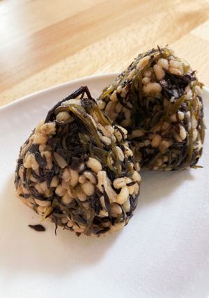 もち麦と昆布、ひじきの炊き込みご飯-レシピのメイン写真