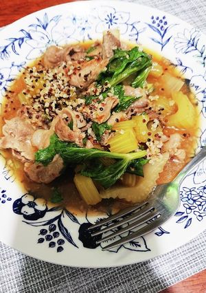 キヌアと塩麹入り豚肉とセロリの黒酢煮込み-レシピのメイン写真