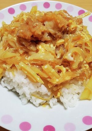 じゃがいもと糸こんエビフライの卵とじ丼-レシピのメイン写真