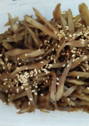 出汁が効いた舞茸とごぼうのきんぴら-レシピのメイン写真