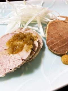 豚ヒレブロック☆茹で豚と煮豚風☆簡単-レシピのメイン写真