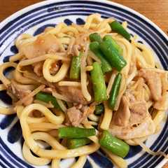 รูปของ ピリ辛味噌焼うどん
