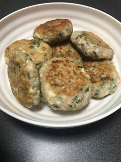 簡単✩大葉たっぷり鶏つくねハンバーグ-レシピのメイン写真