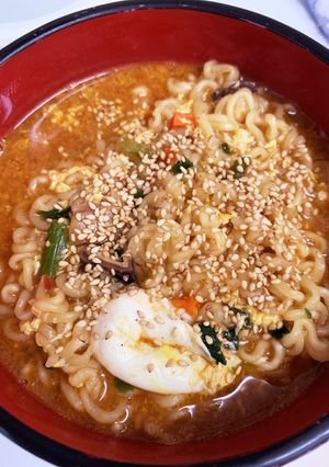 辛ラーメンで1人ランチ♡美味しくアレンジ-レシピのメイン写真