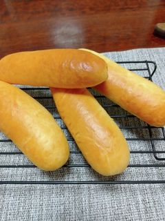 コッペパン(チョツと甘く、パンだけでも)-レシピのメイン写真