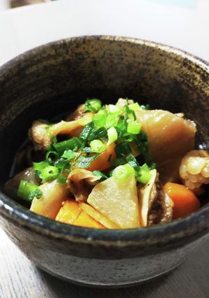 ピリ辛牛スジ煮（モツ煮)込み-レシピのメイン写真