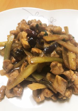 春味:ご飯がすすむ　うどと鶏肉の味噌炒め-レシピのメイン写真