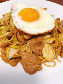 関西風焼きそば(目玉焼きのせ)-レシピのメイン写真