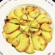 新じゃがにチーズ挟んでこんがり焼くだけ♪
