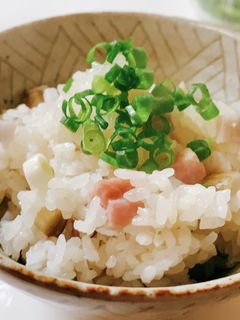 ごぼうとレンコン、ベーコンの炊き込みご飯-レシピのメイン写真
