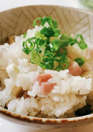 ごぼうとレンコン、ベーコンの炊き込みご飯-レシピのメイン写真