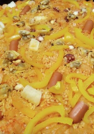 ホットプレートとトマトジュースでパエリア-レシピのメイン写真