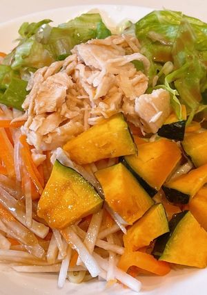 緑黄色野菜たっぷりサラダ麺♪-レシピのメイン写真