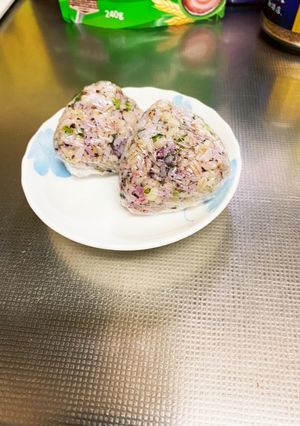 【冷凍・お弁当用】ゆかりのもち麦おにぎり-レシピのメイン写真